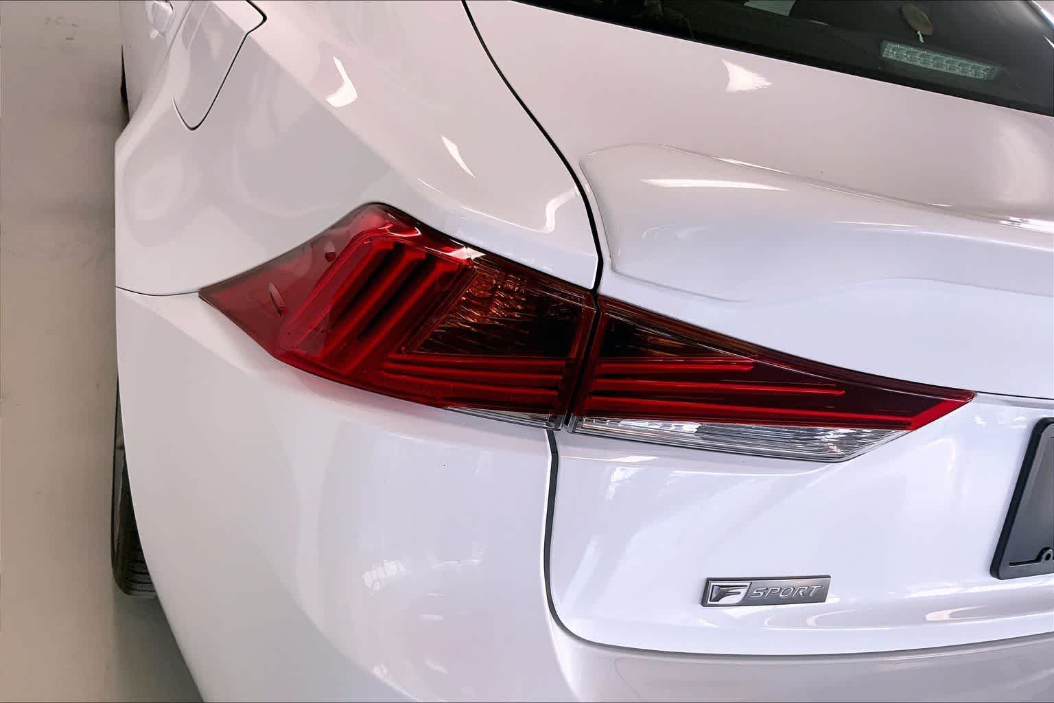 Thumbnail: 2018 Lexus IS - 29