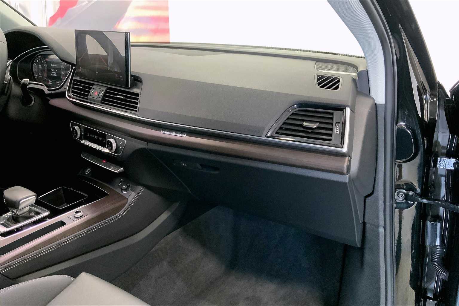 Thumbnail: 2024 Audi Q5 - 19