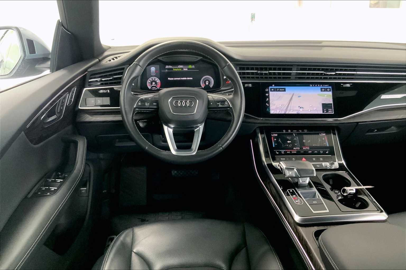 Thumbnail: 2022 Audi Q8 - 14