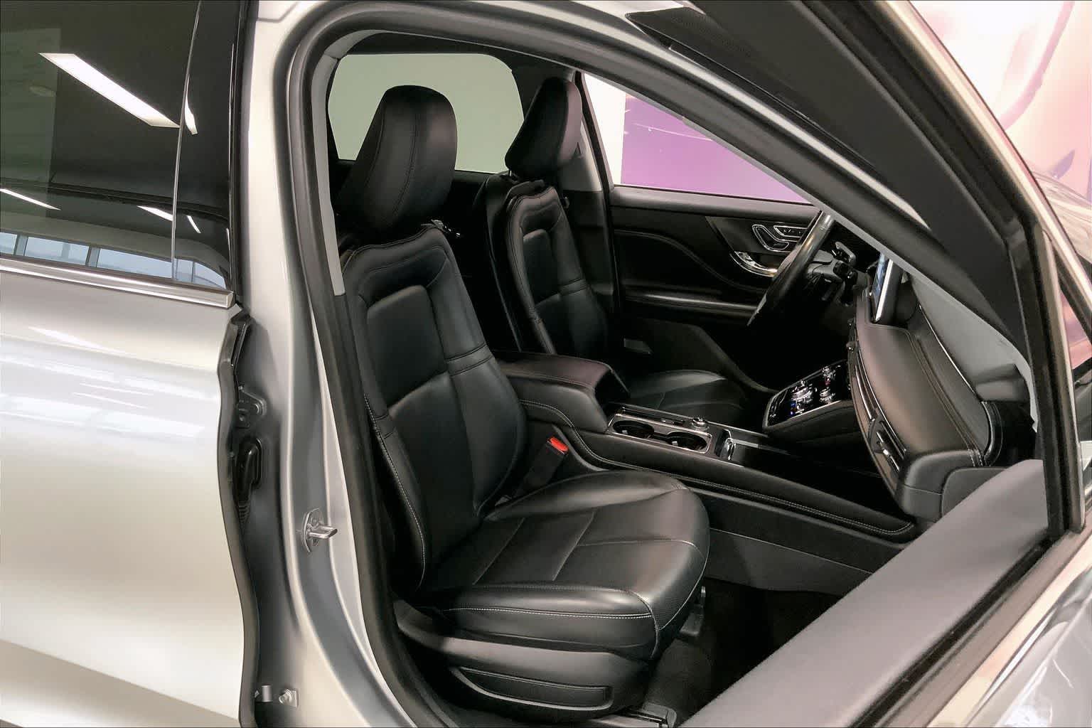 Thumbnail: 2021 Lincoln Corsair - 12