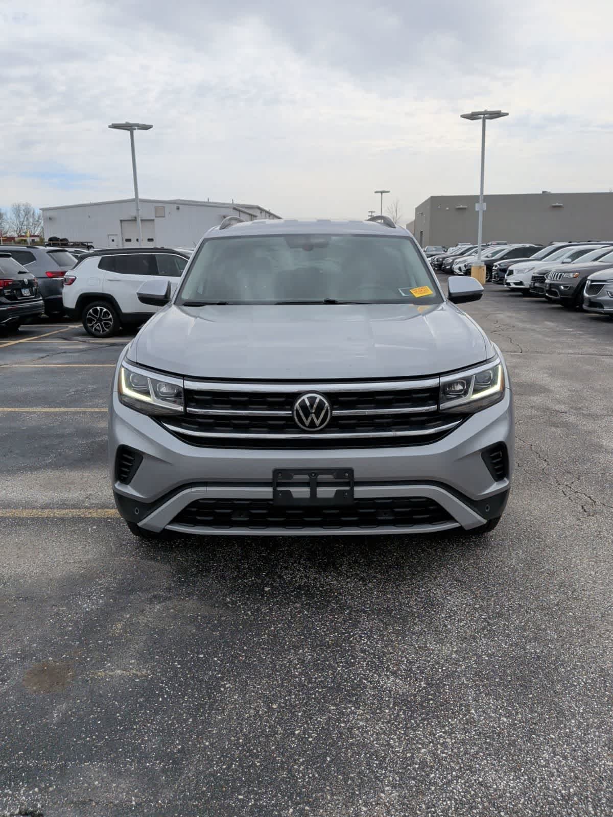 Thumbnail: 2021 Volkswagen Atlas - 10