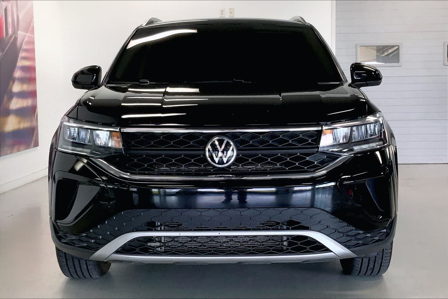 Thumbnail: 2022 Volkswagen Taos - 6