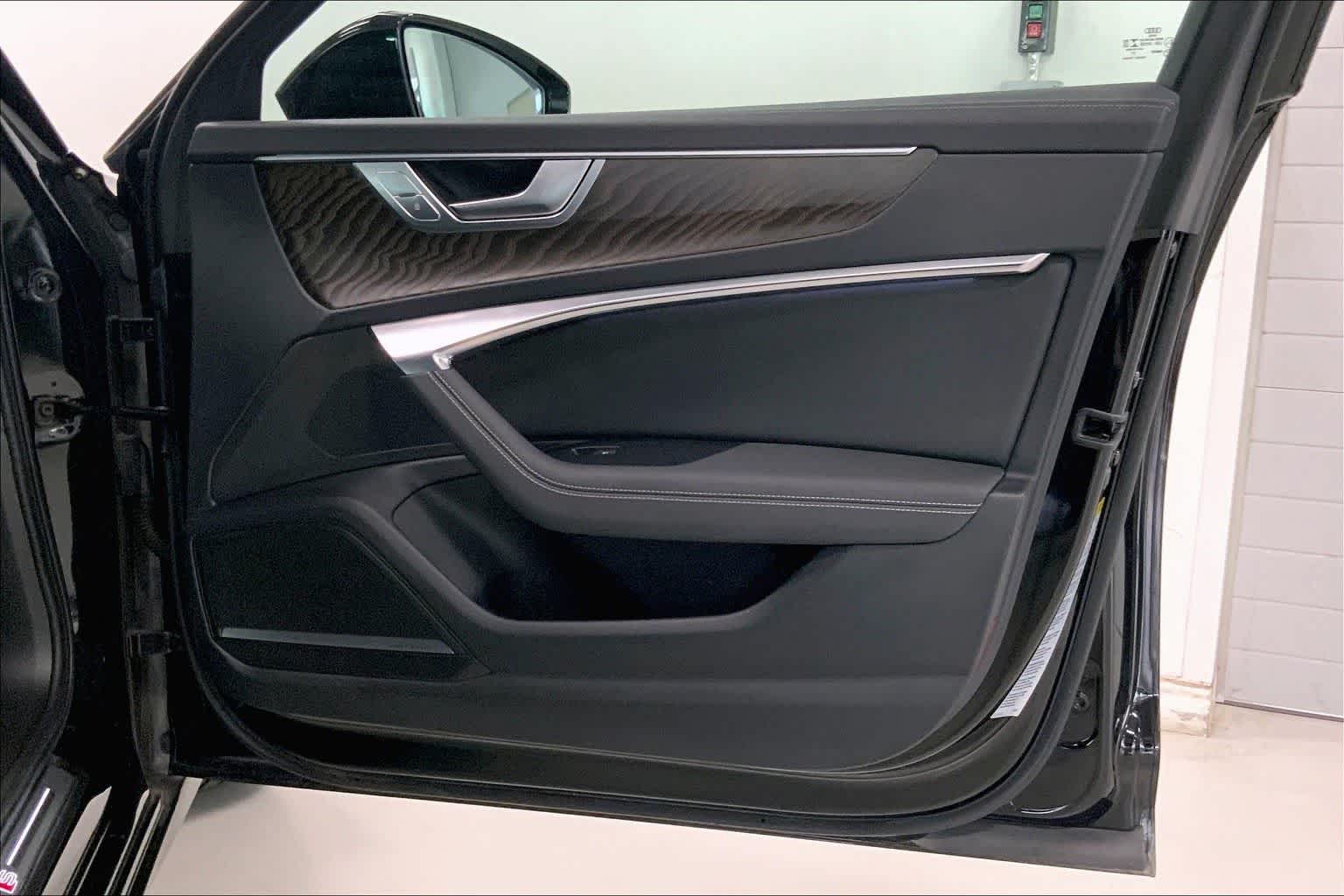 Thumbnail: 2019 Audi A6 - 28