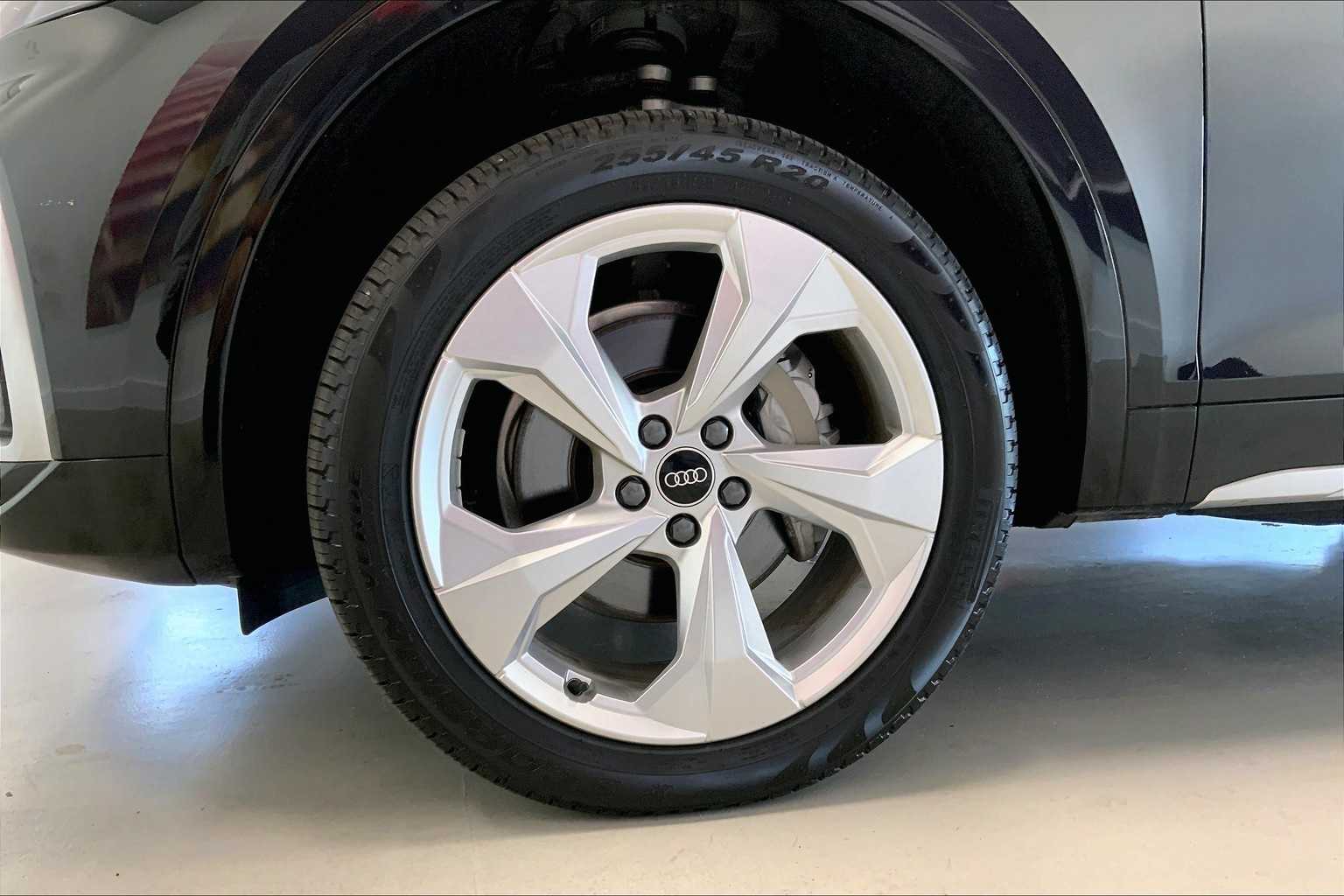 Thumbnail: 2024 Audi Q5 - 7