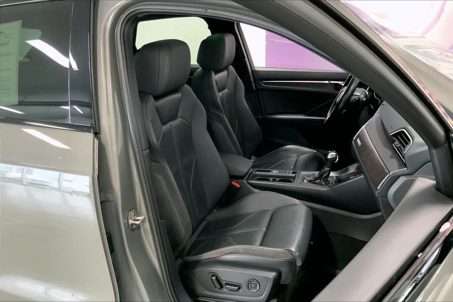 Thumbnail: 2022 Audi Q3 - 12