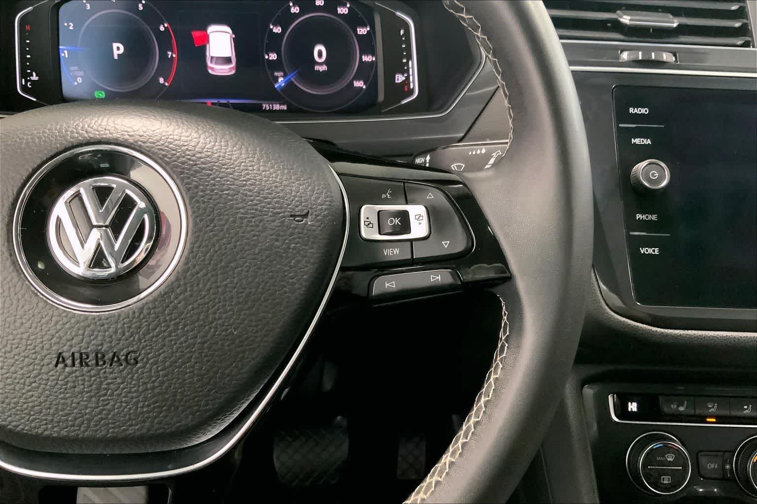 Thumbnail: 2021 Volkswagen Tiguan - 23