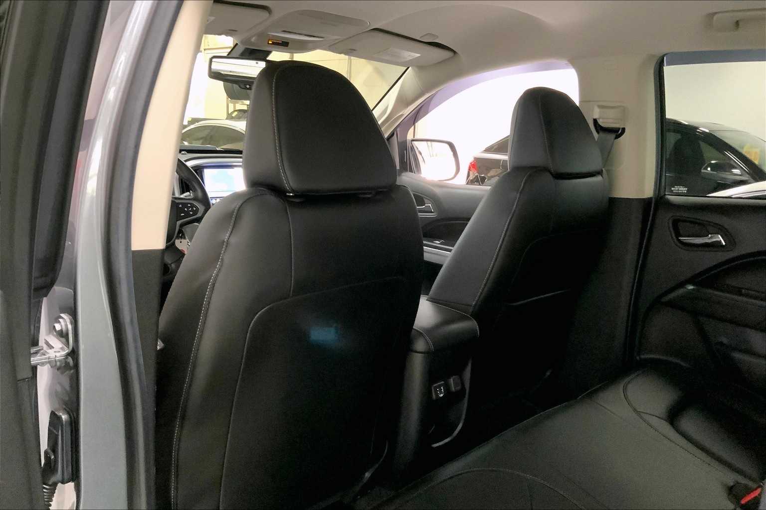 Thumbnail: 2022 Chevrolet Colorado - 11