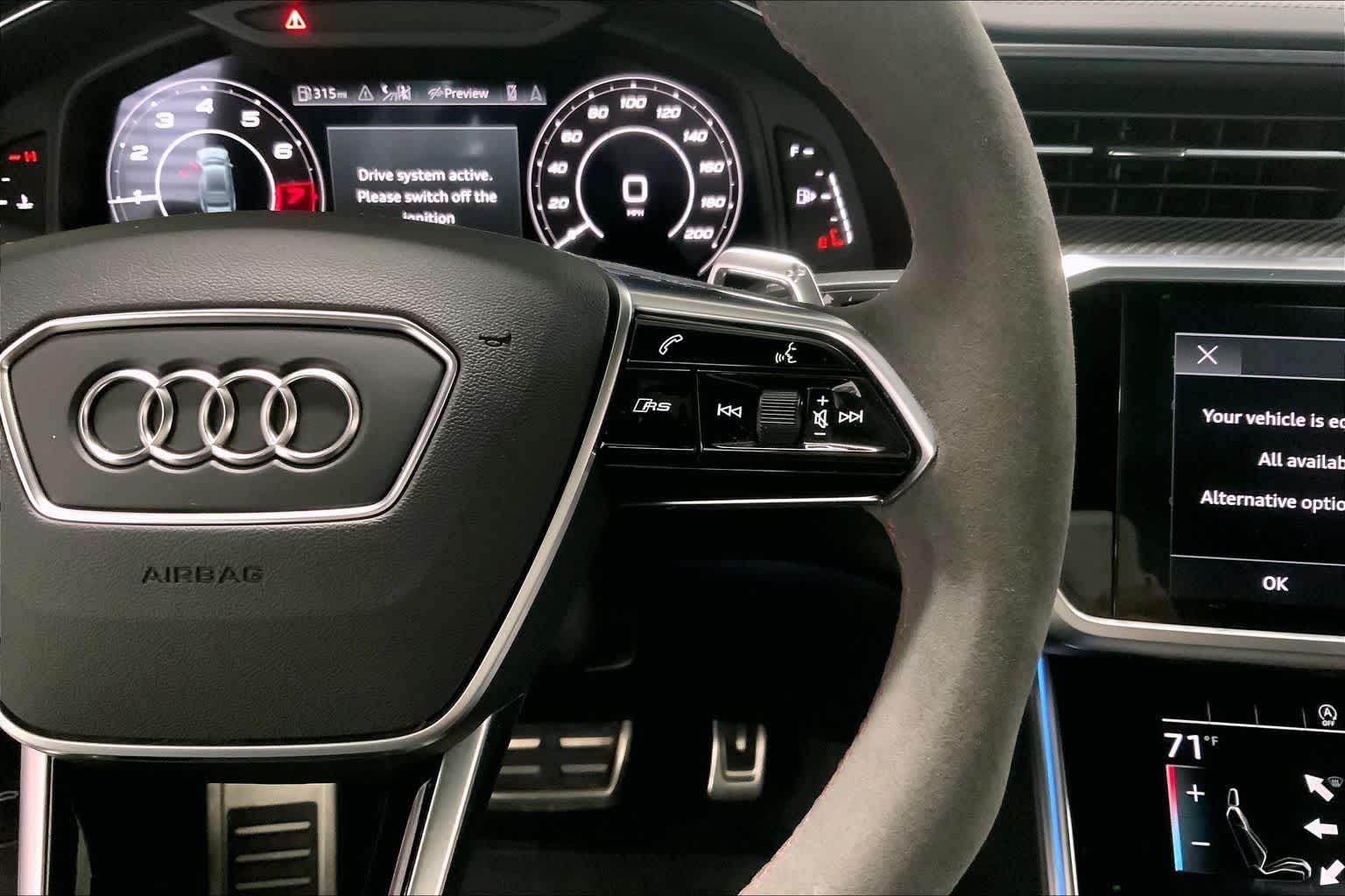 Thumbnail: 2022 Audi RS 7 - 22