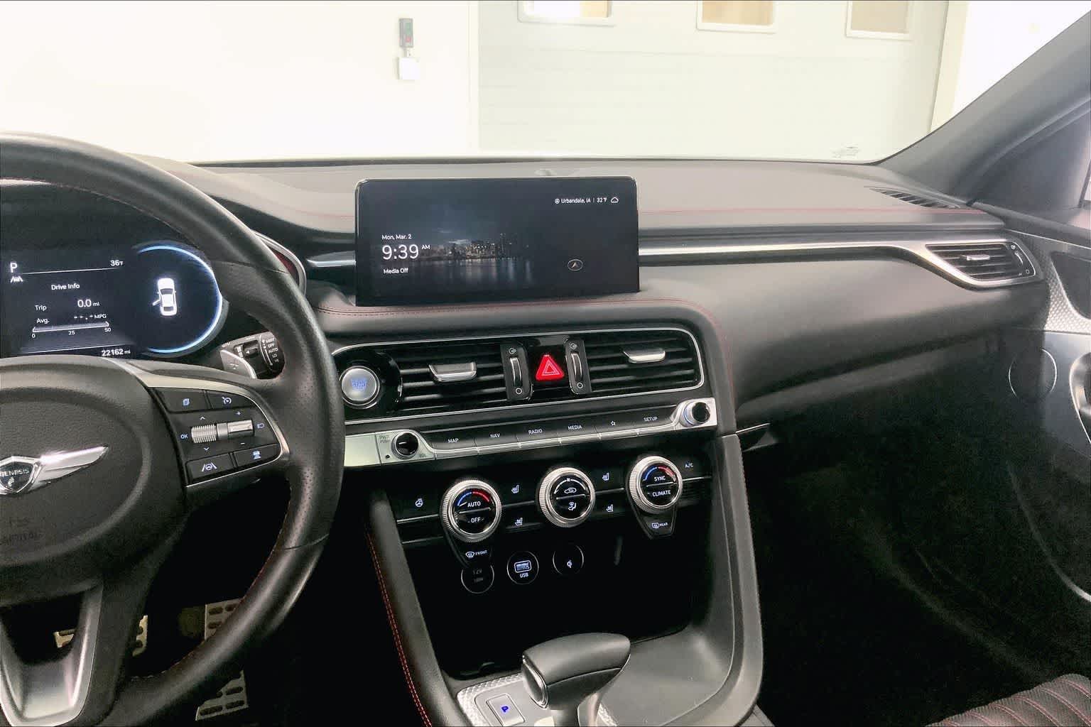 Thumbnail: 2023 Genesis G70 - 14