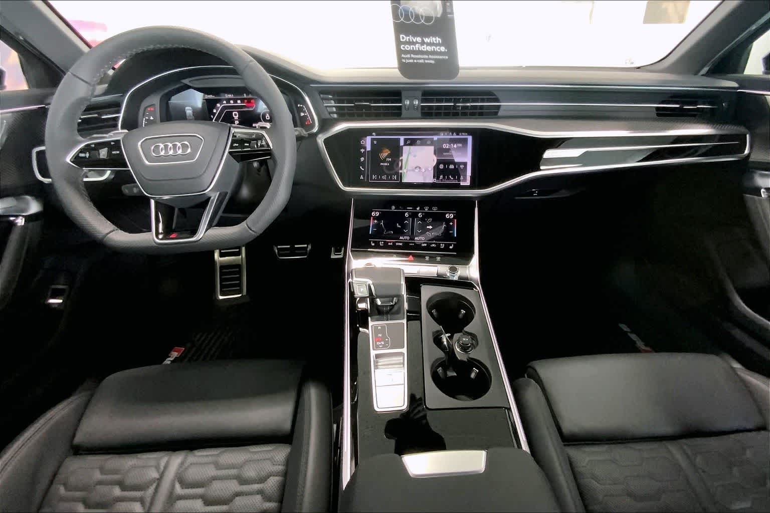 Thumbnail: 2026 Audi RS 6 - 10