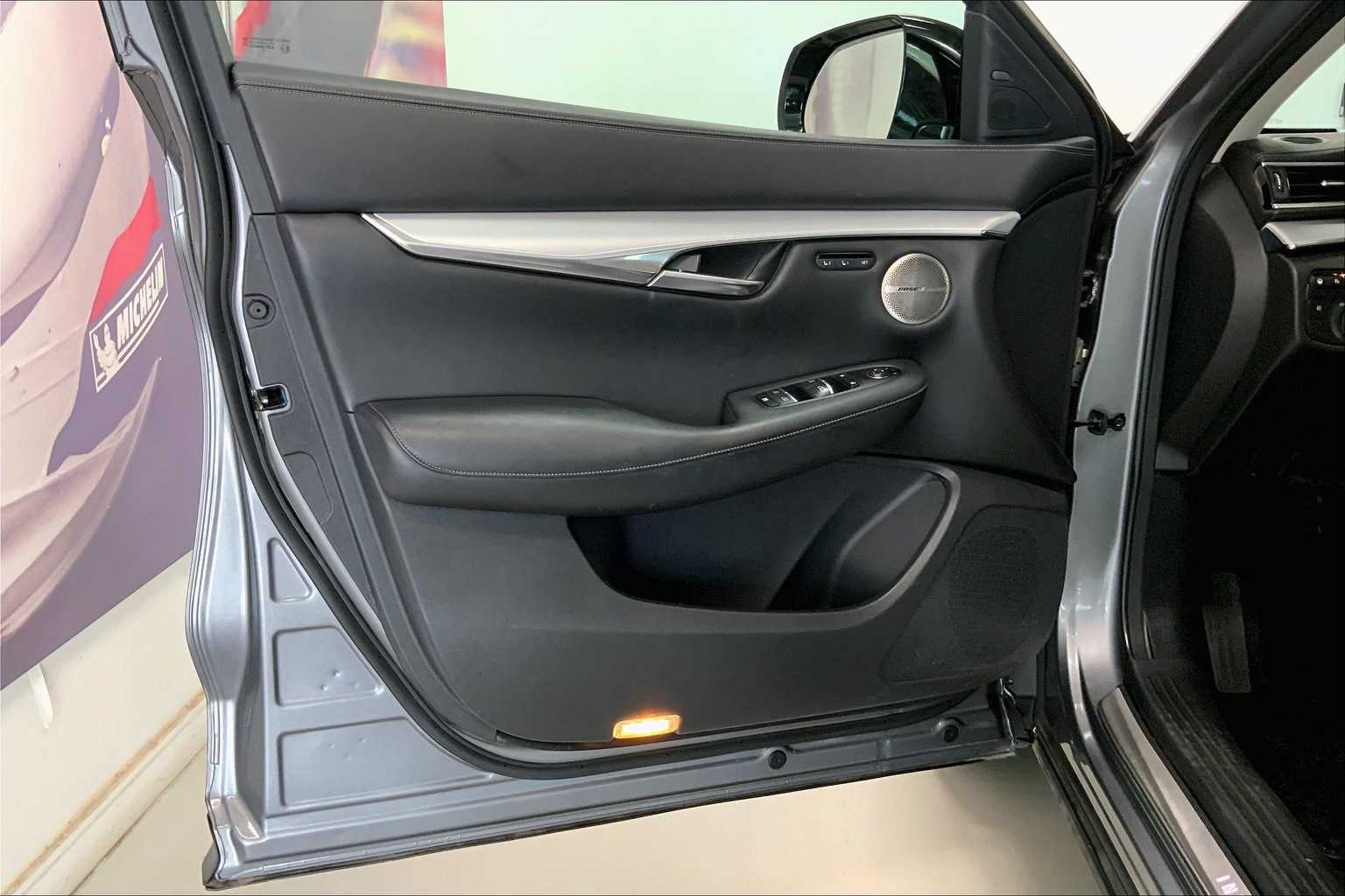 Thumbnail: 2019 INFINITI QX50 - 25