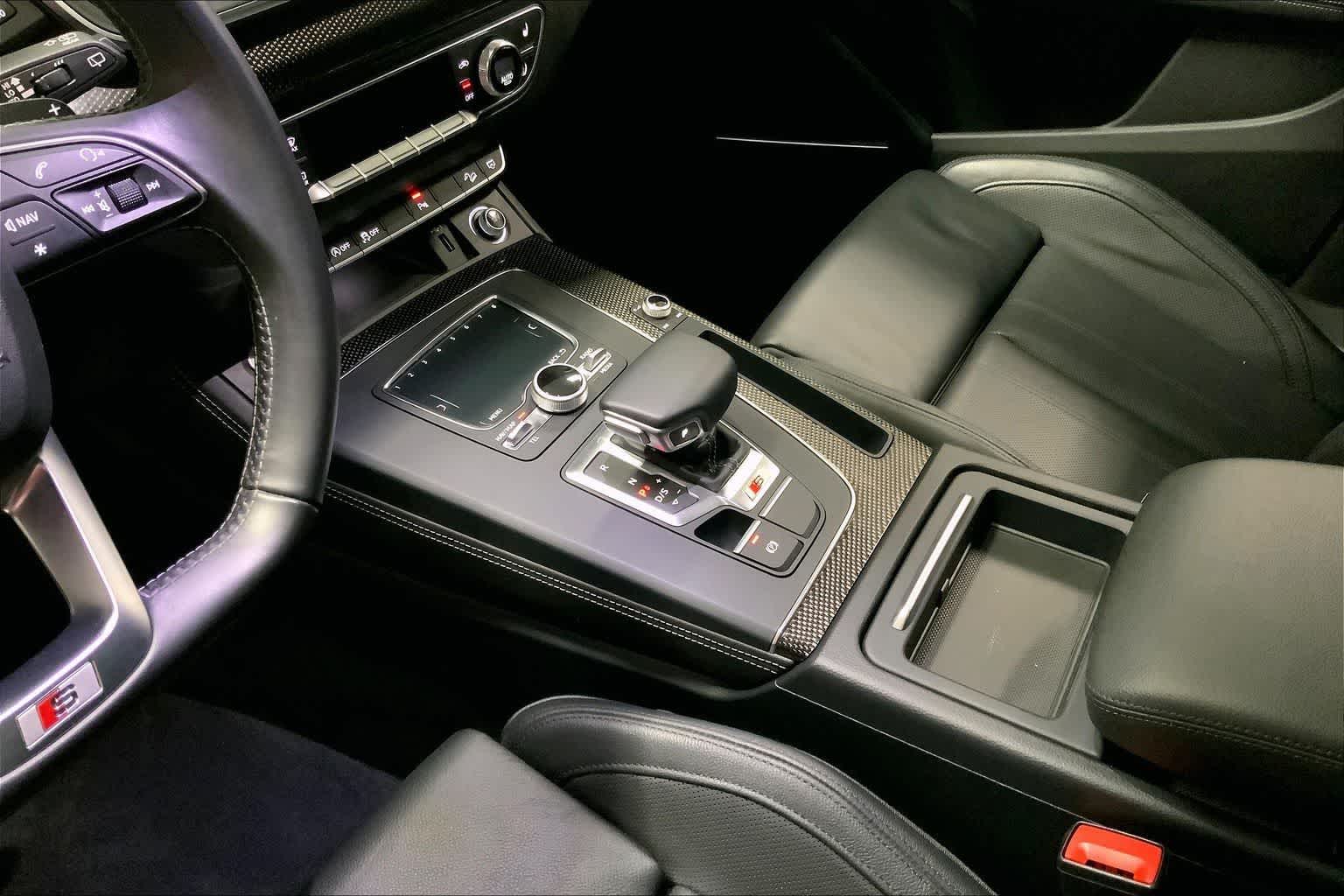 Thumbnail: 2018 Audi SQ5 - 14