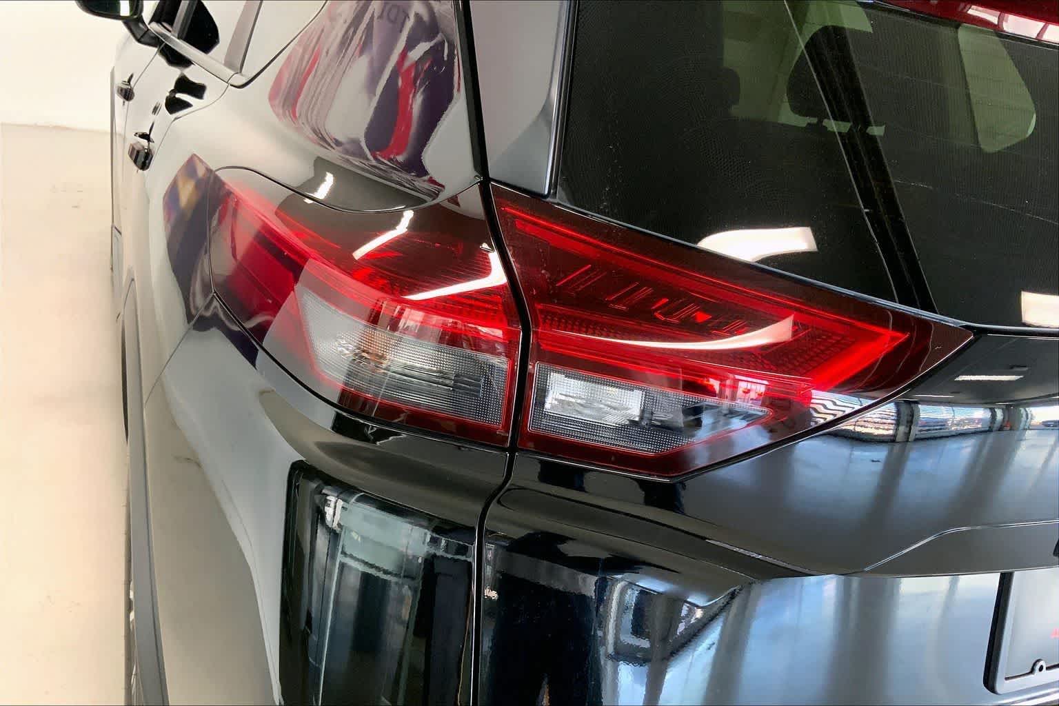 Thumbnail: 2023 Nissan Rogue - 27