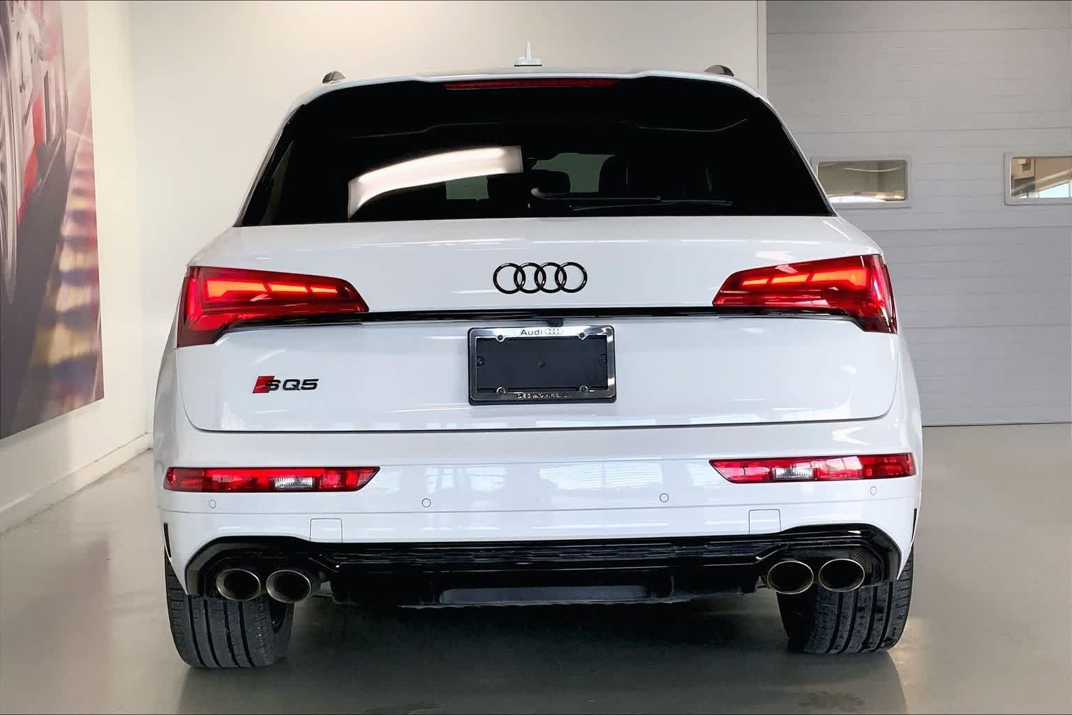 Thumbnail: 2025 Audi SQ5 - 5