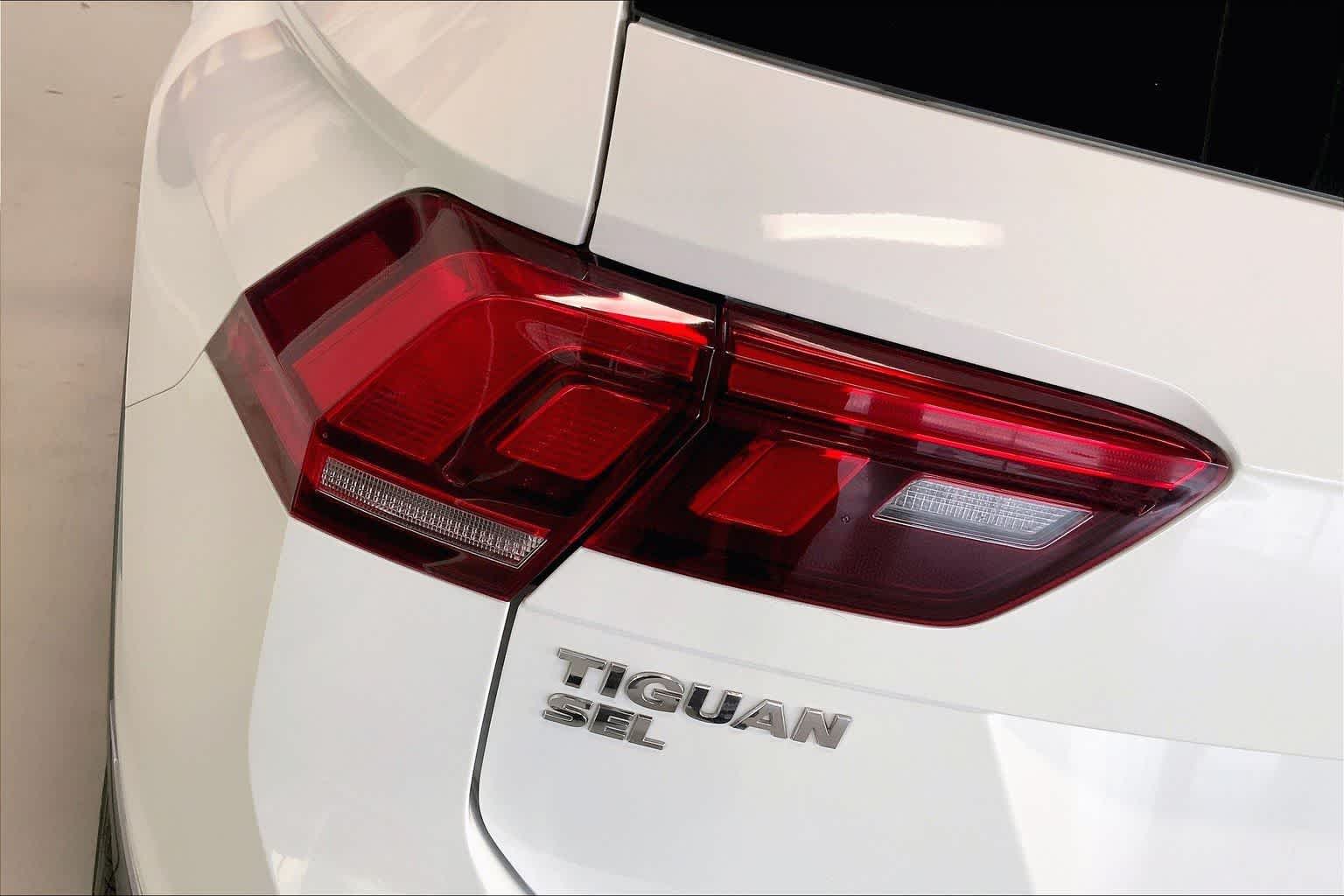 Thumbnail: 2021 Volkswagen Tiguan - 30