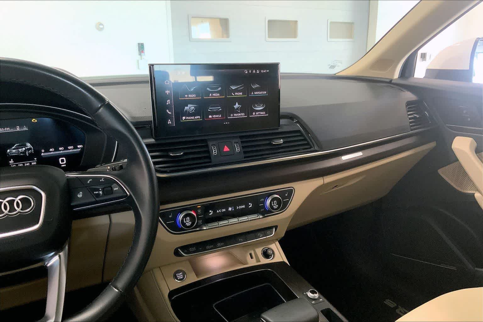 Thumbnail: 2022 Audi Q5 - 14