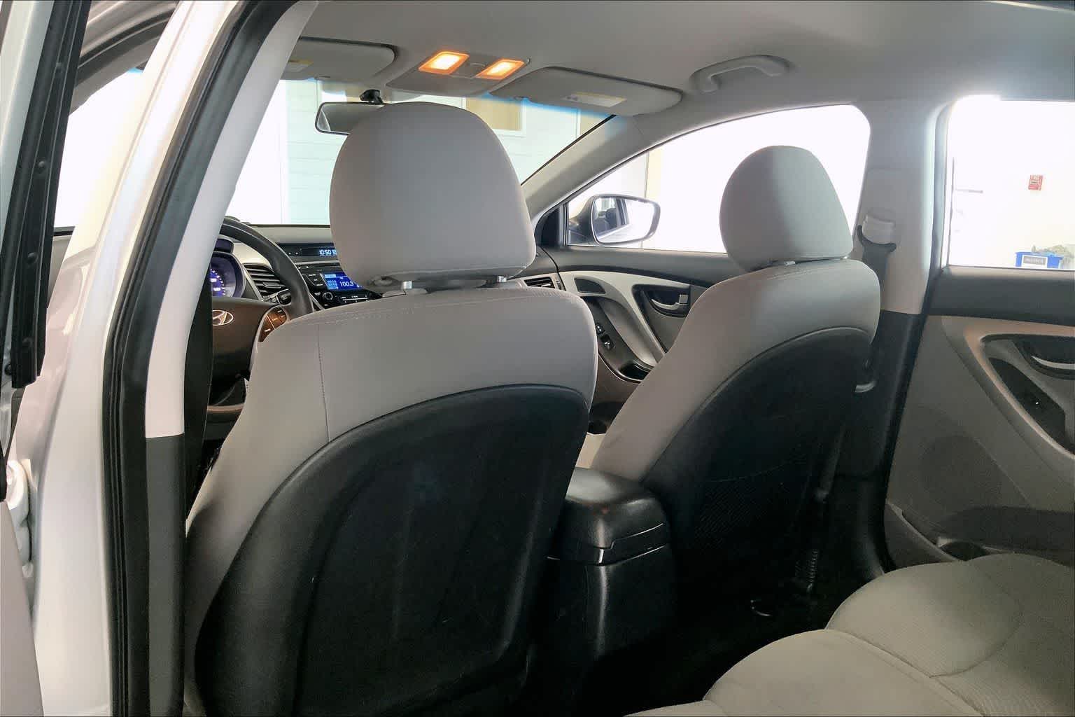 Thumbnail: 2016 Hyundai Elantra - 11