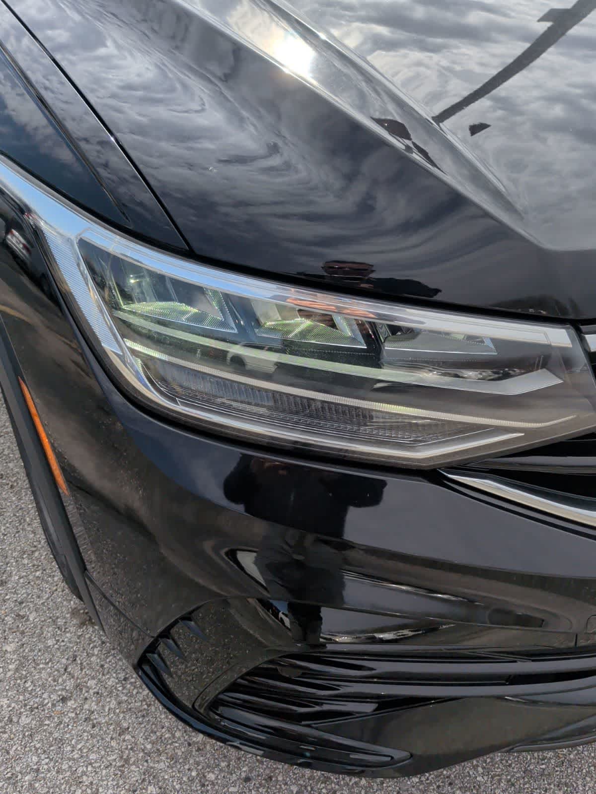 Thumbnail: 2022 Volkswagen Tiguan - 9