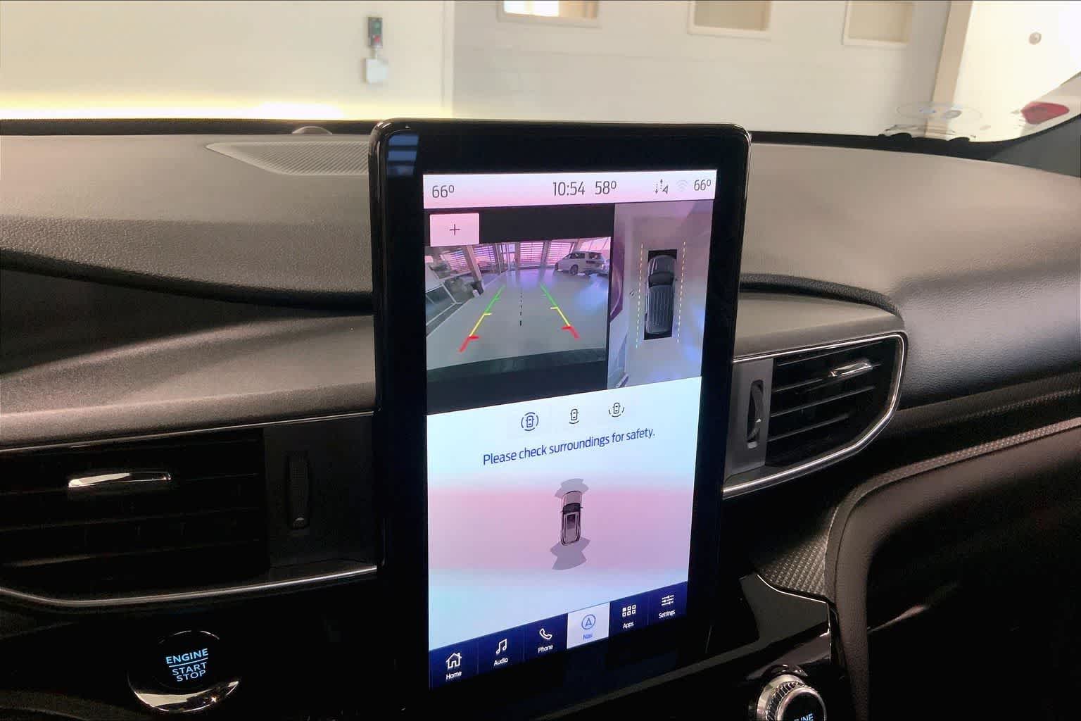 Thumbnail: 2022 Ford Explorer - 24