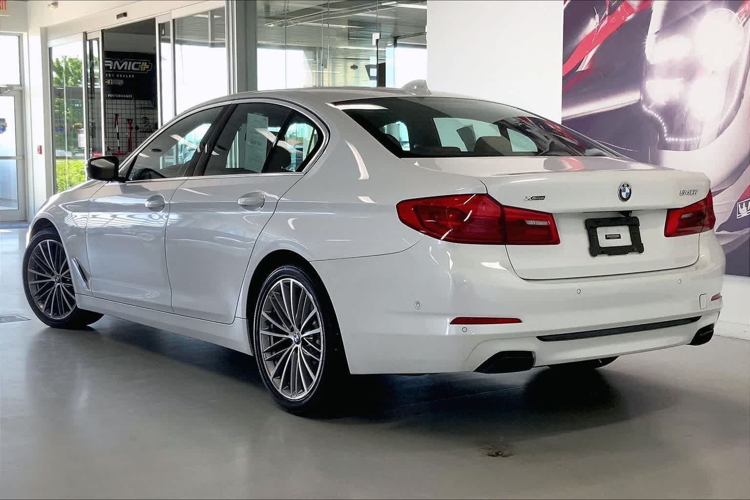 Thumbnail: 2019 BMW 5 Series - 4