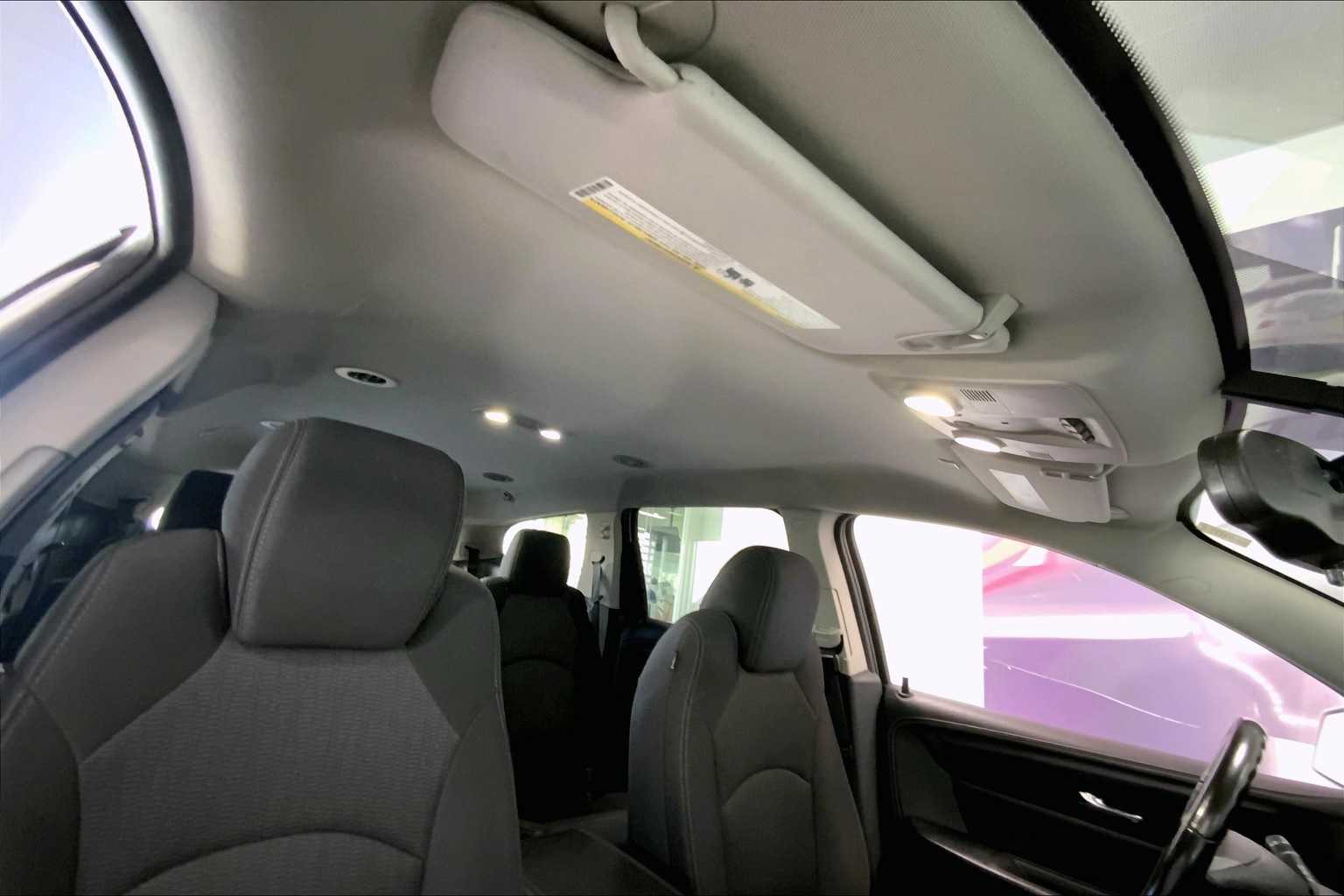 Thumbnail: 2017 Chevrolet Traverse - 24