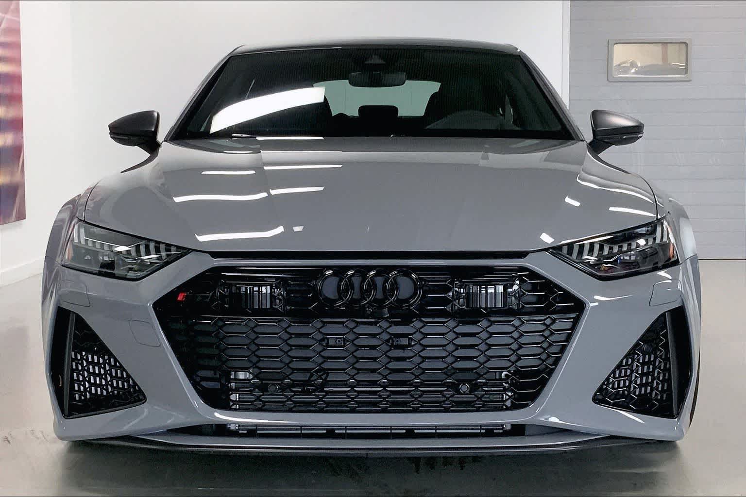 Thumbnail: 2026 Audi RS 7 - 6