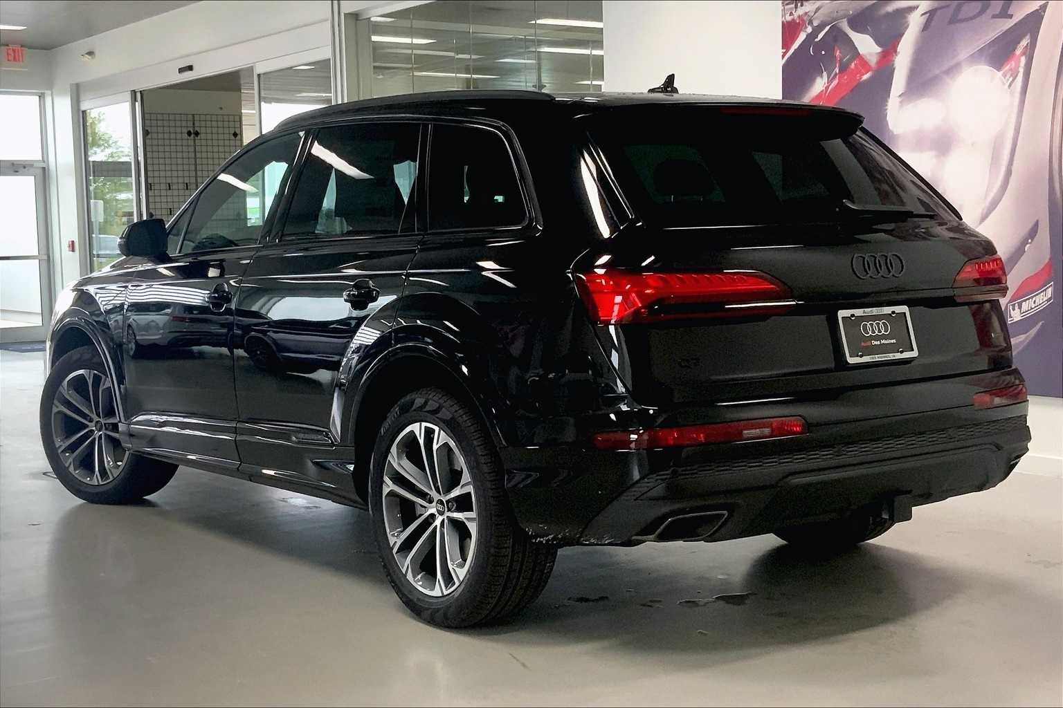 Thumbnail: 2026 Audi Q7 - 4