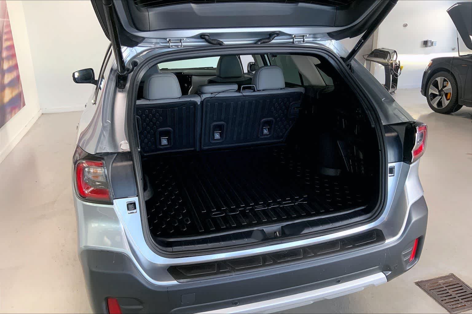 Thumbnail: 2022 Subaru Outback - 16