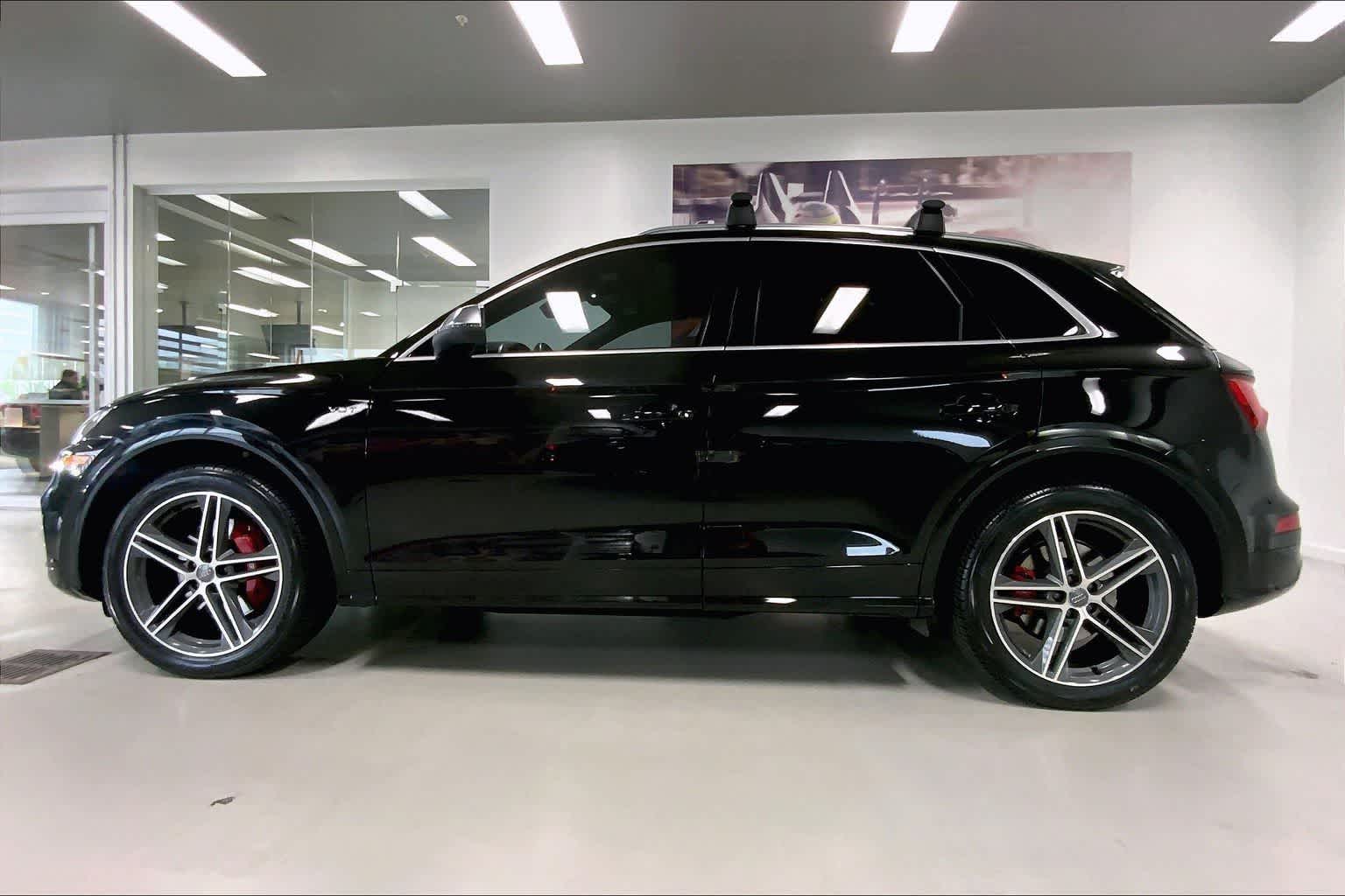 Thumbnail: 2018 Audi SQ5 - 3