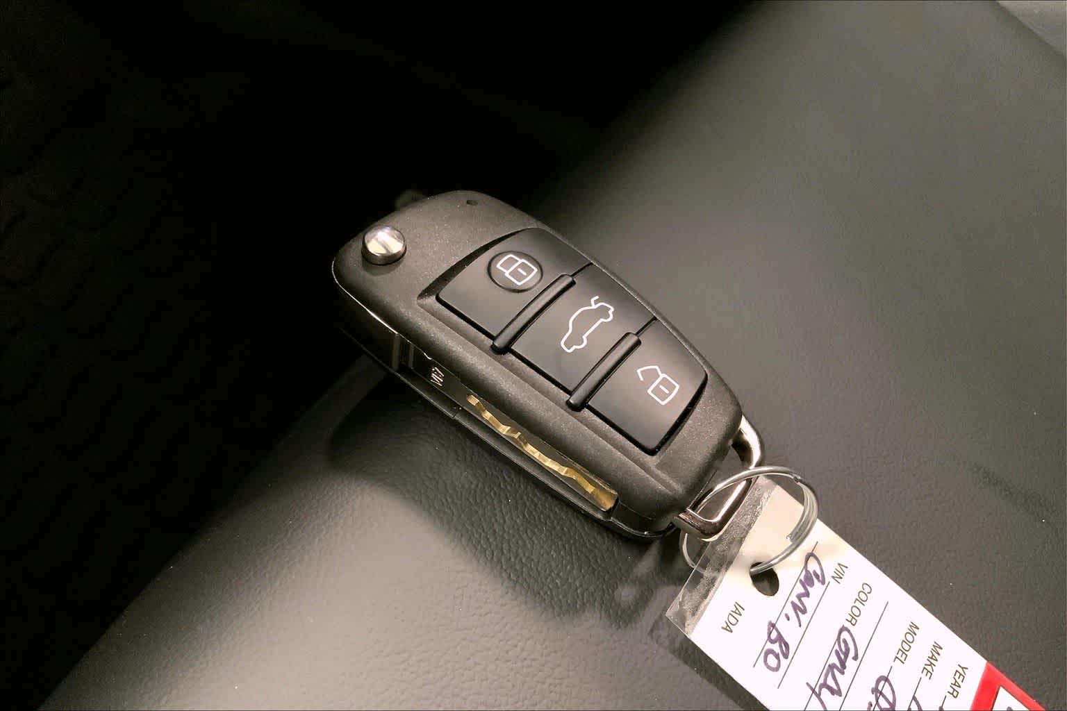 Thumbnail: 2025 Audi Q3 - 20