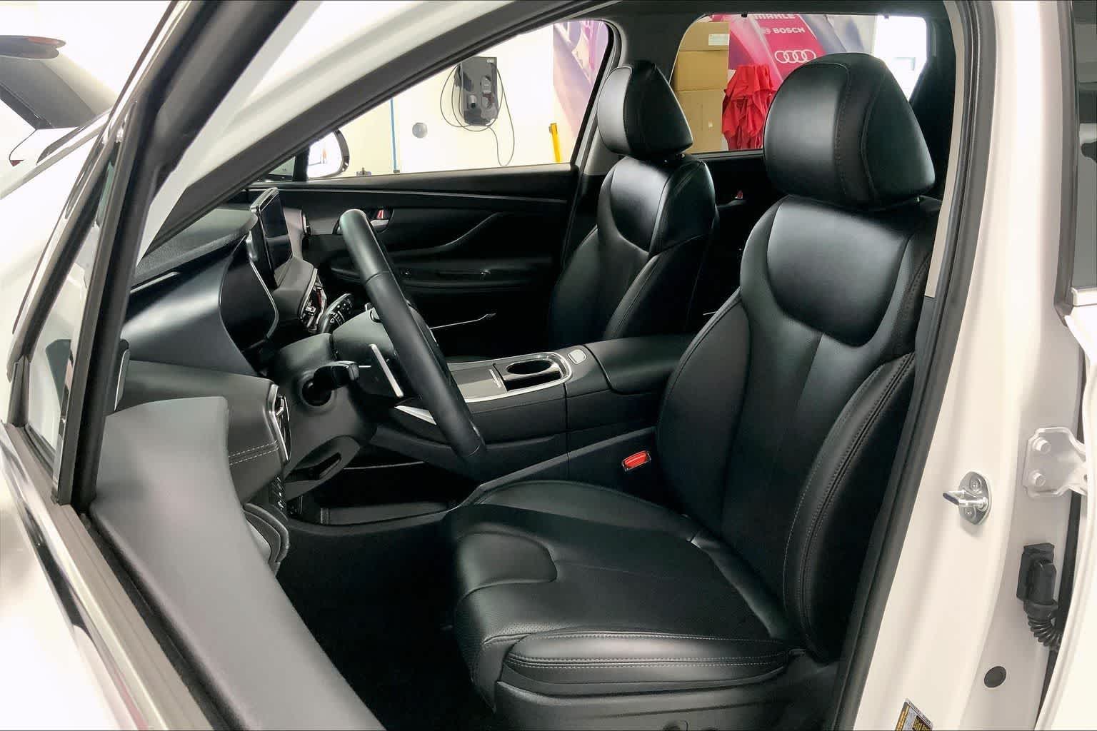 Thumbnail: 2023 Hyundai Santa Fe - 9