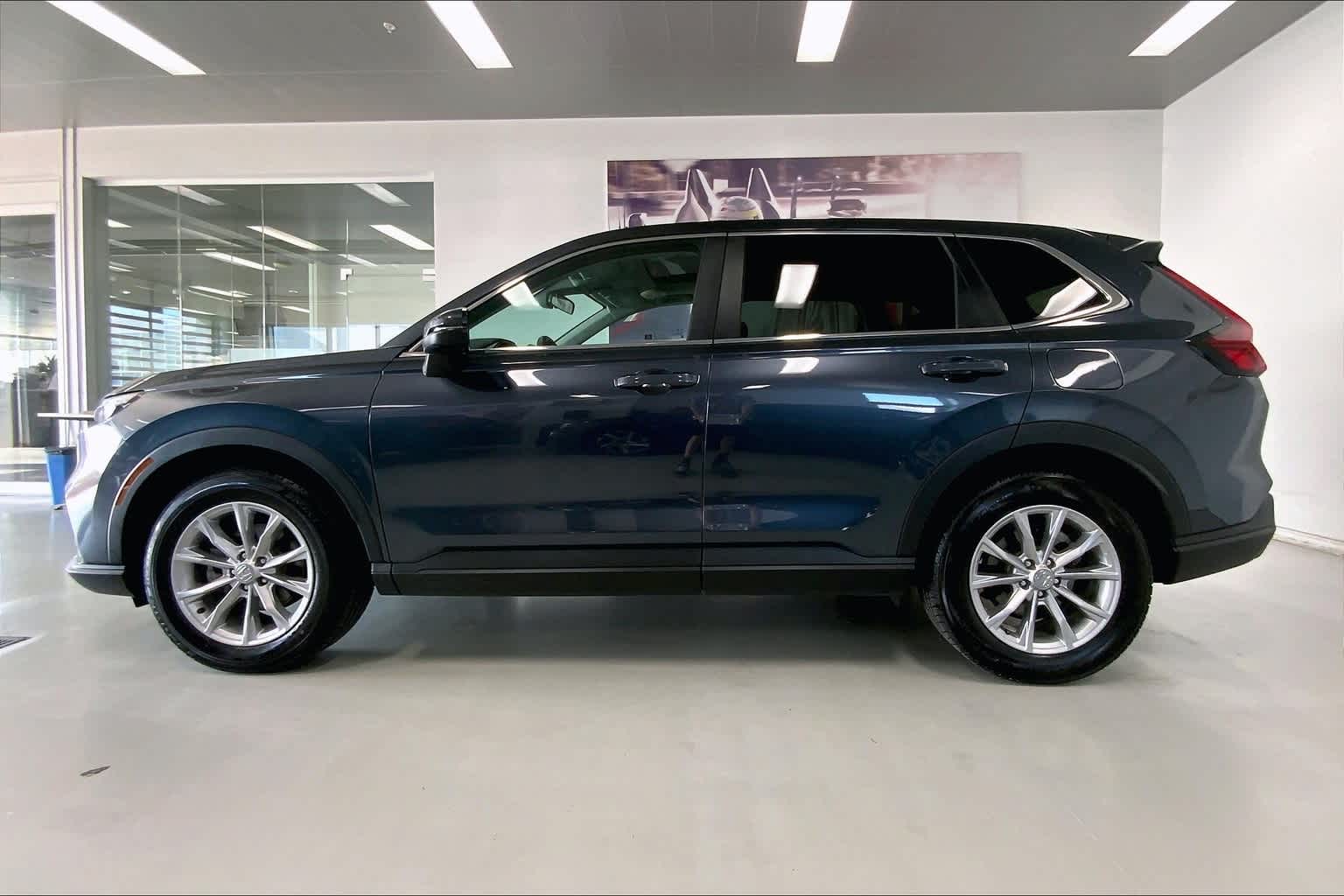 2024 Honda CR-V EX 3