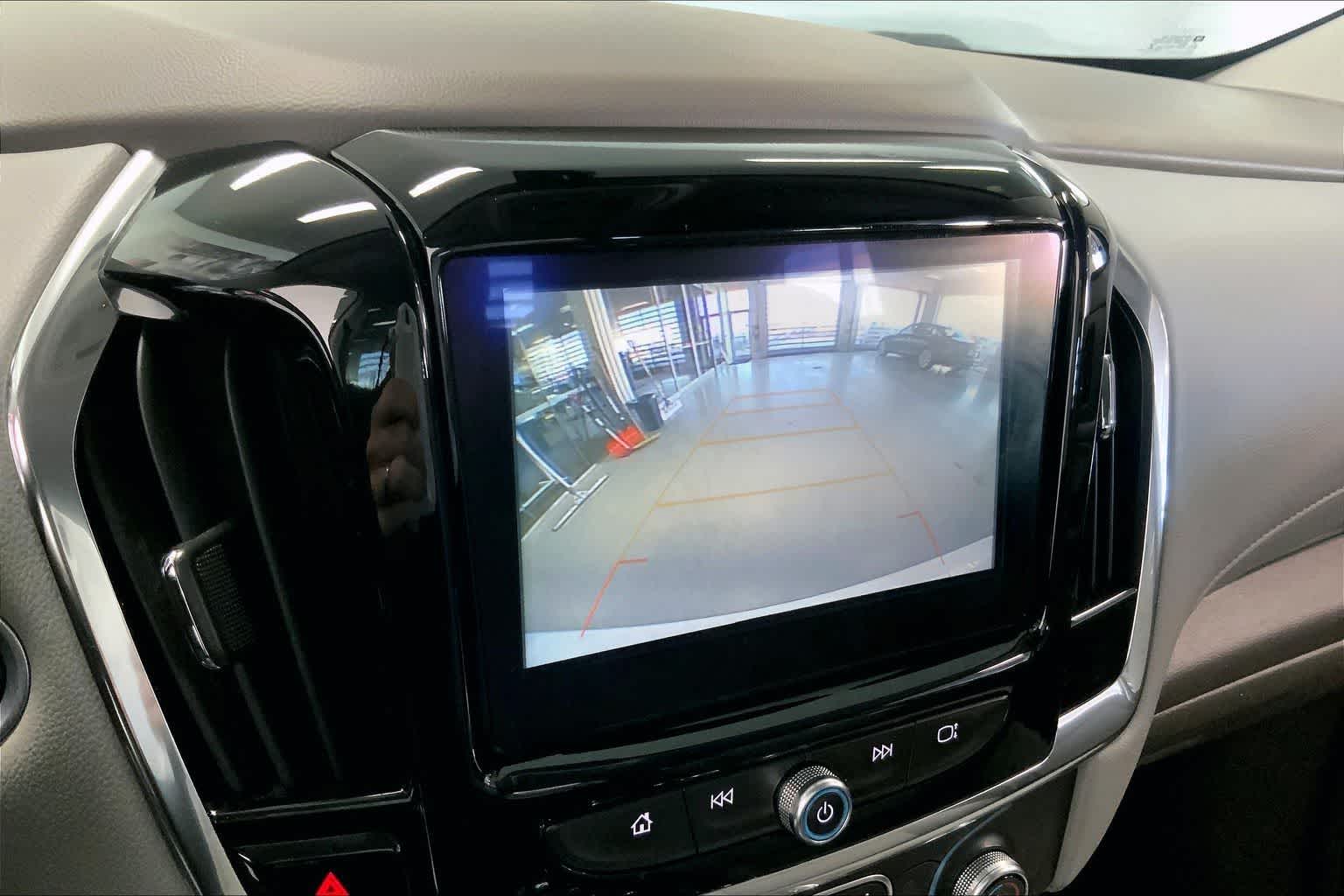 Thumbnail: 2018 Chevrolet Traverse - 22