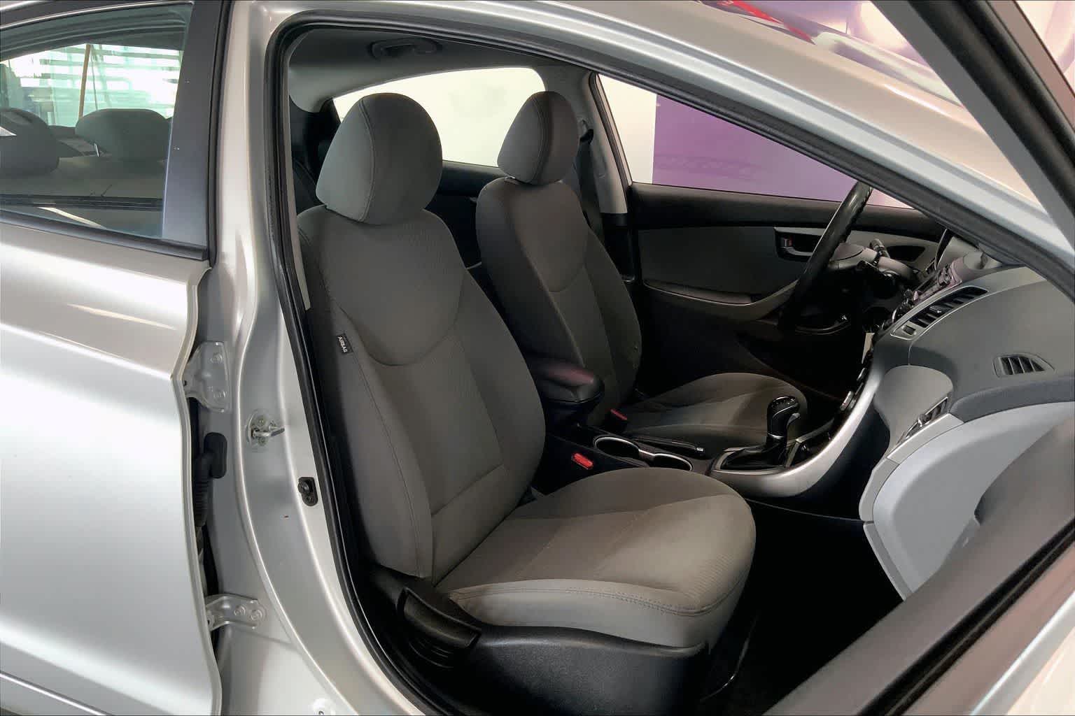 Thumbnail: 2016 Hyundai Elantra - 12