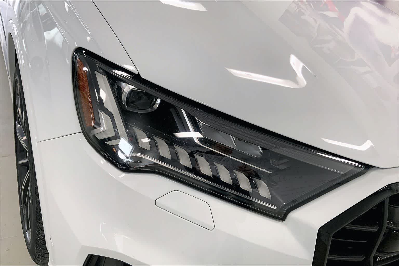 Thumbnail: 2020 Audi Q7 - 28