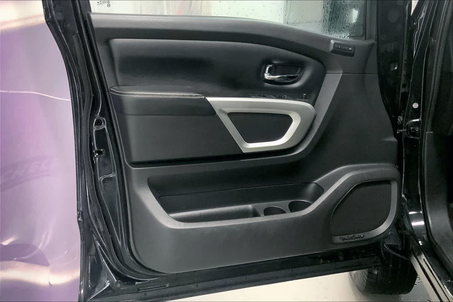 Thumbnail: 2017 Nissan Titan - 22