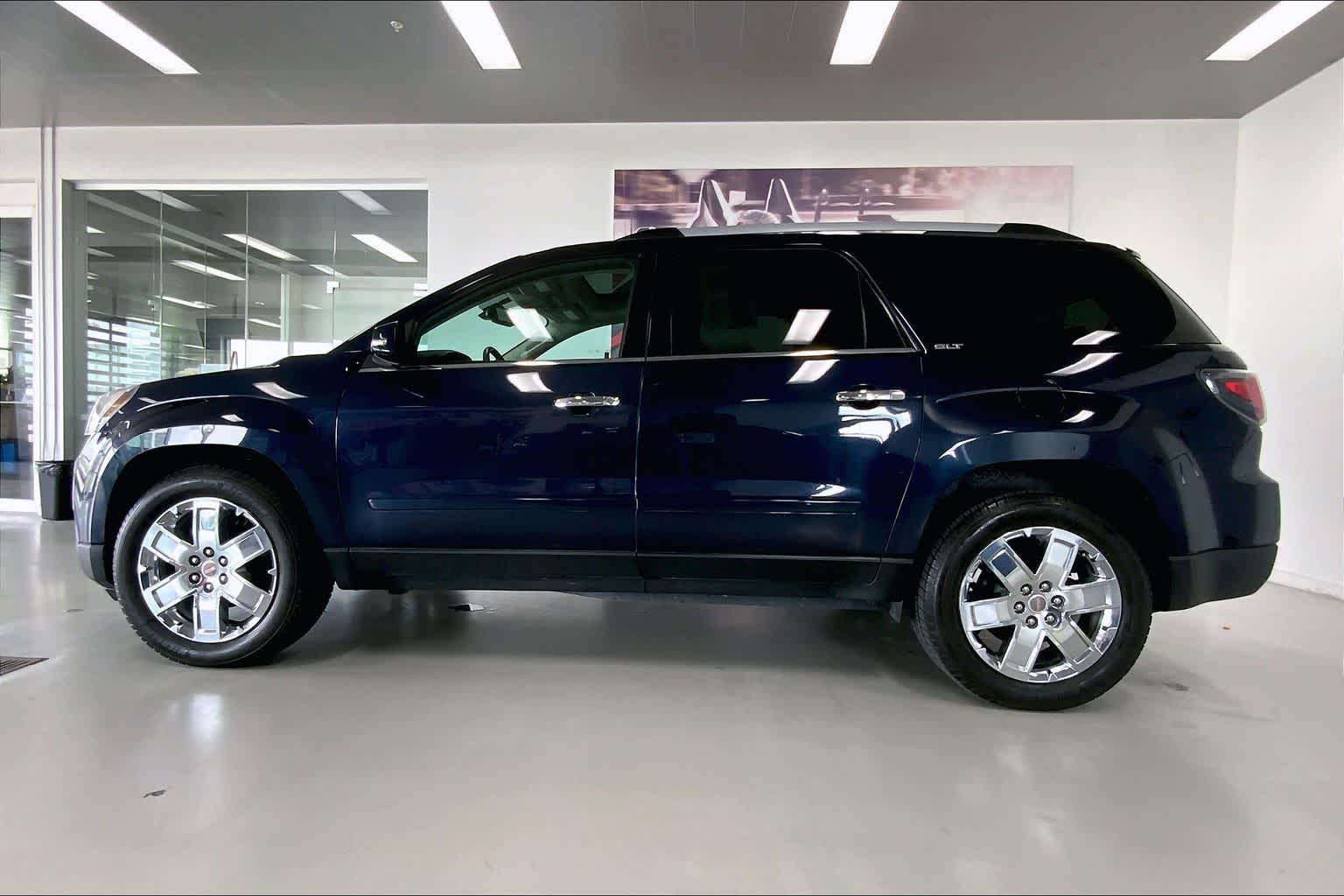 Thumbnail: 2017 GMC Acadia - 3