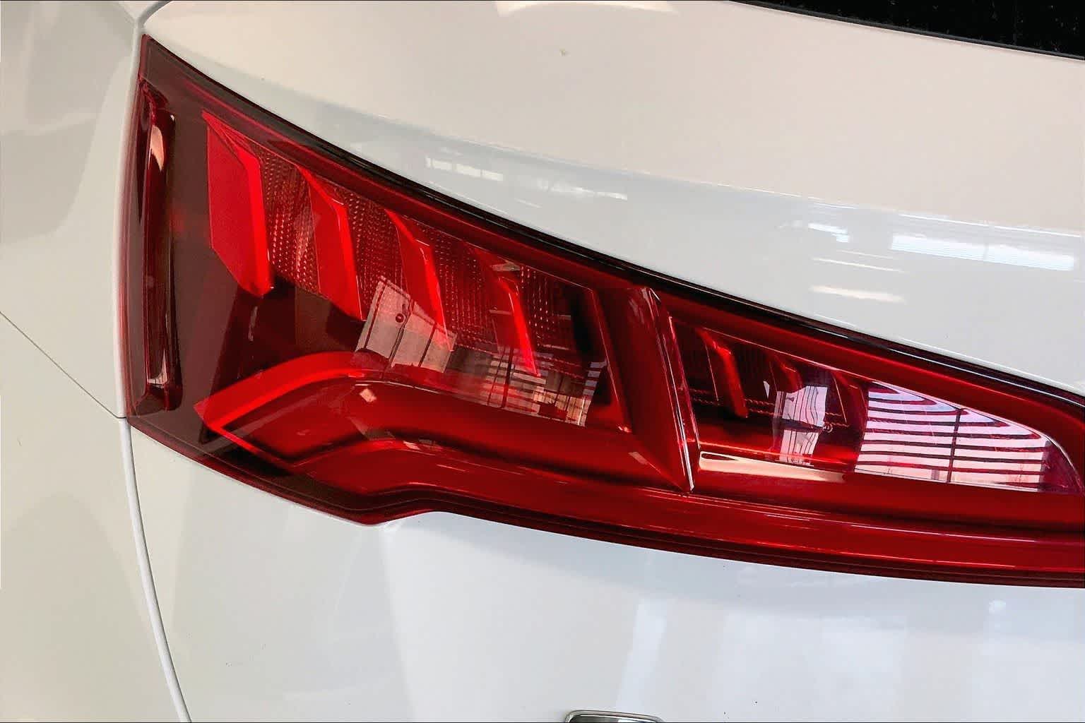 Thumbnail: 2020 Audi Q5 - 28