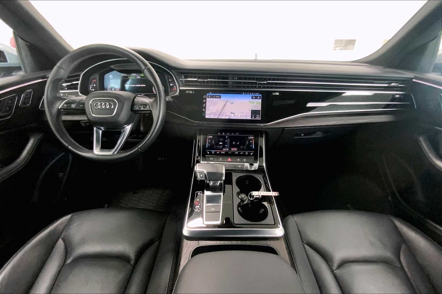 Thumbnail: 2022 Audi Q8 - 10