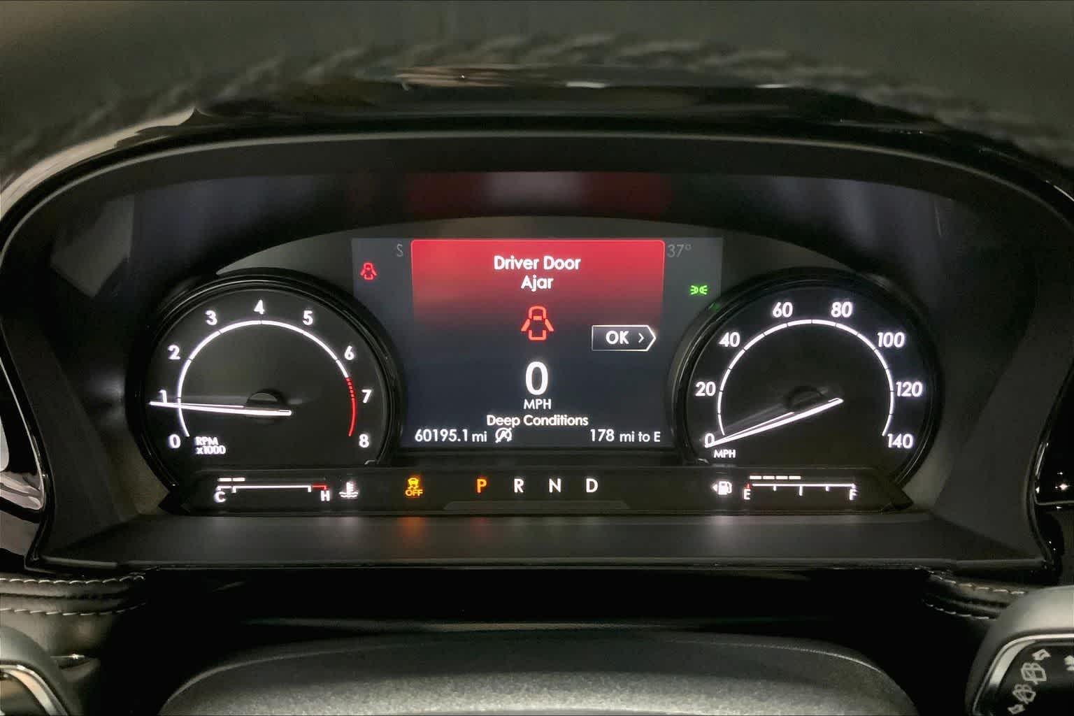 Thumbnail: 2021 Lincoln Corsair - 16