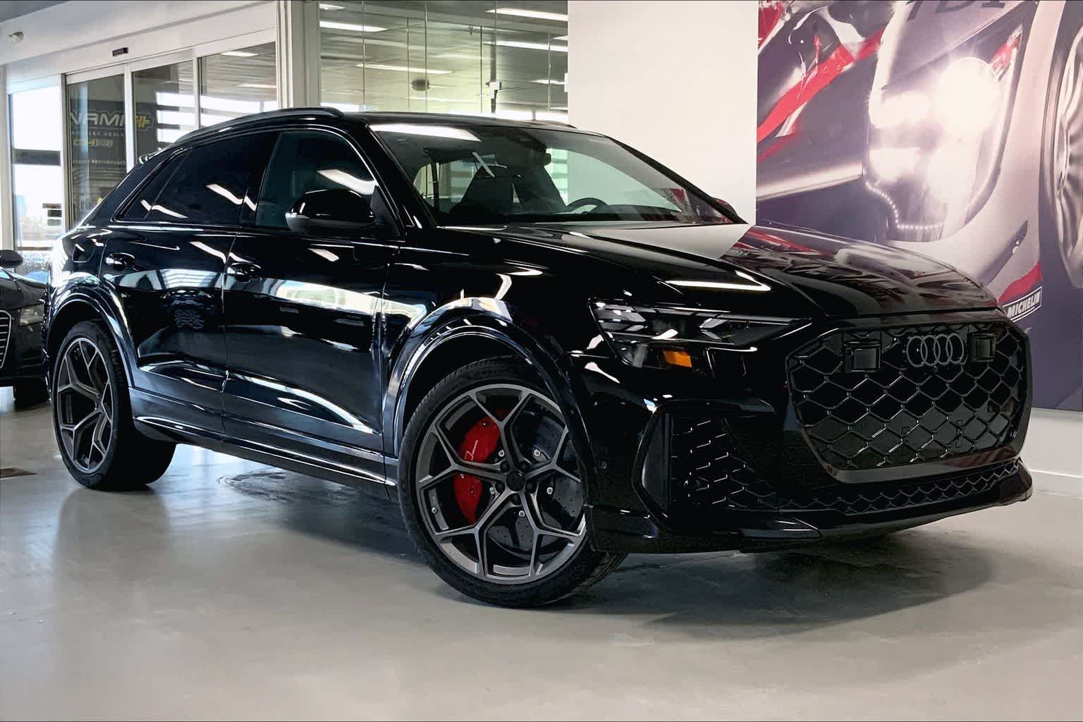 Thumbnail: 2026 Audi RS Q8 - 21