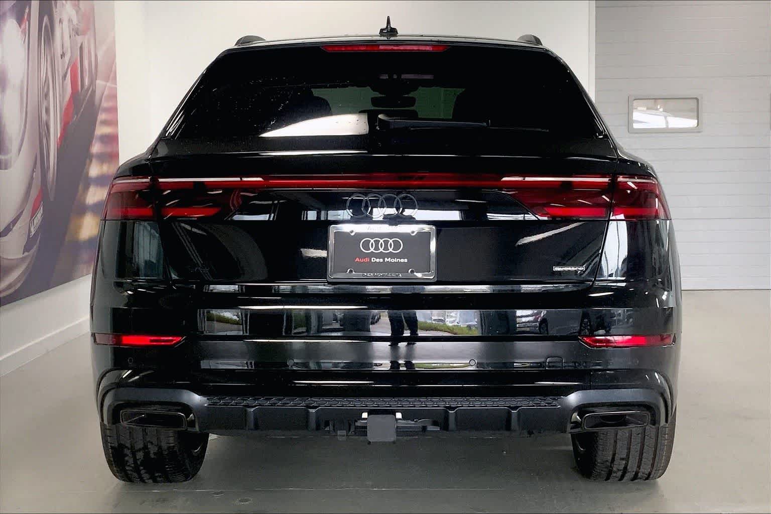 Thumbnail: 2026 Audi Q8 - 5