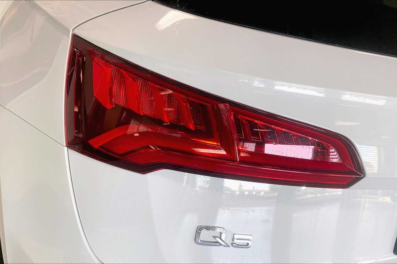 Thumbnail: 2020 Audi Q5 - 30