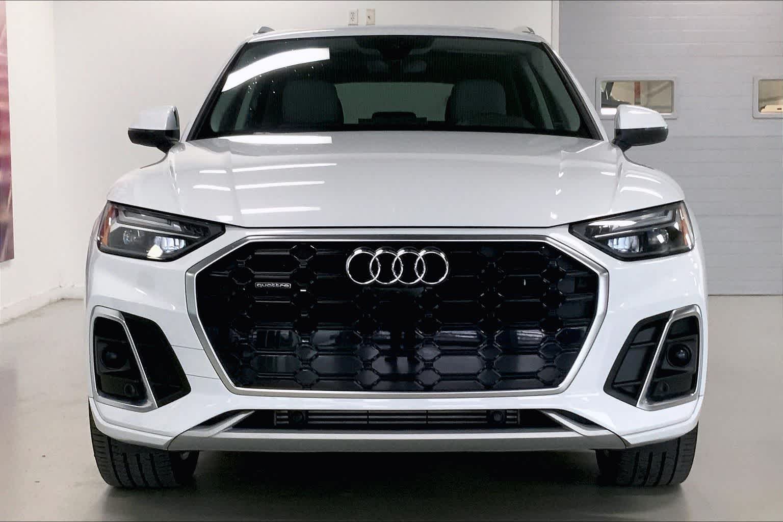 Thumbnail: 2022 Audi Q5 - 6