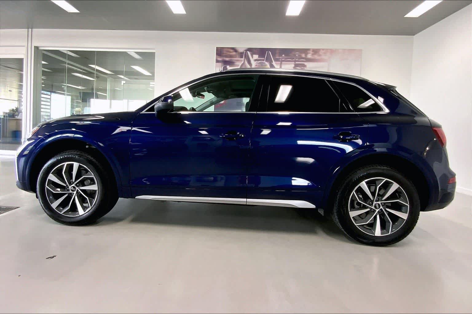 Thumbnail: 2025 Audi Q5 - 3