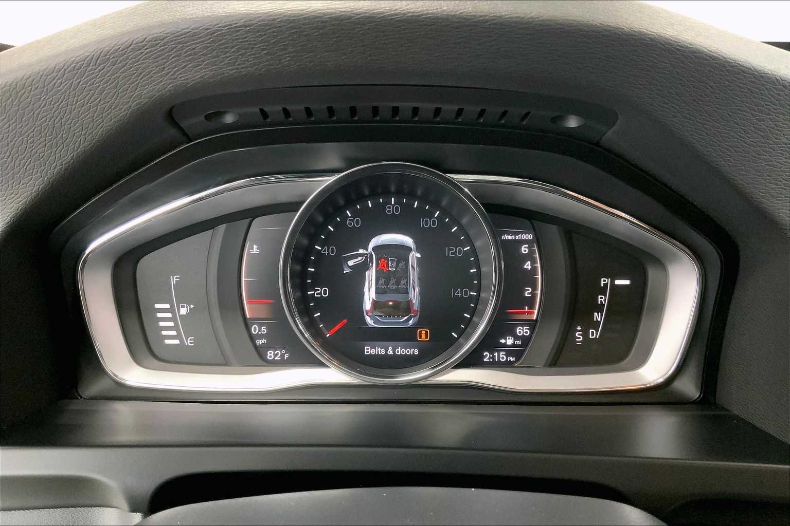 Thumbnail: 2018 Volvo S60 - 16