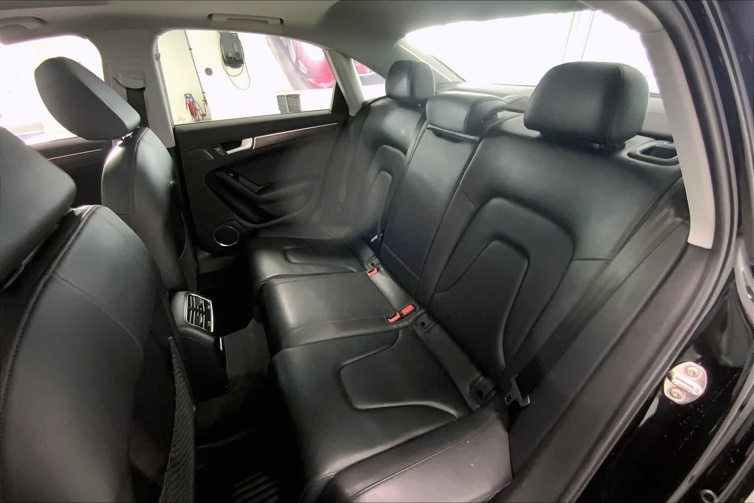 Thumbnail: 2015 Audi A4 - 26