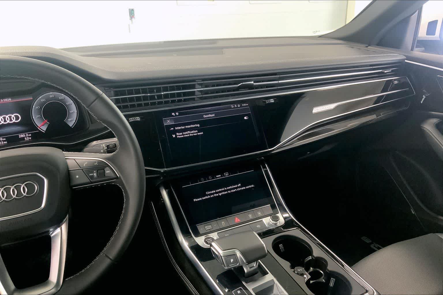 Thumbnail: 2025 Audi Q8 - 14