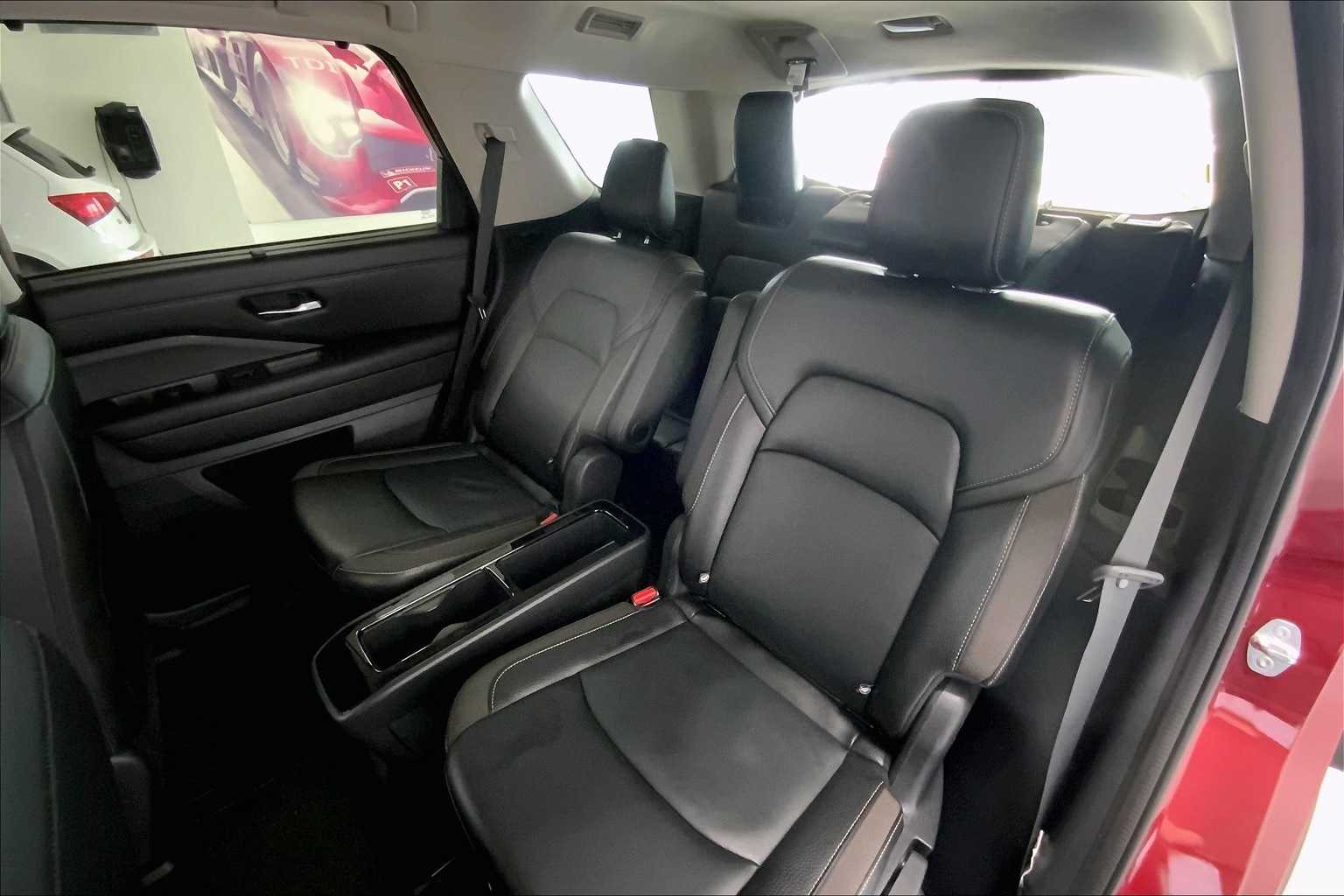 Thumbnail: 2023 Nissan Pathfinder - 26