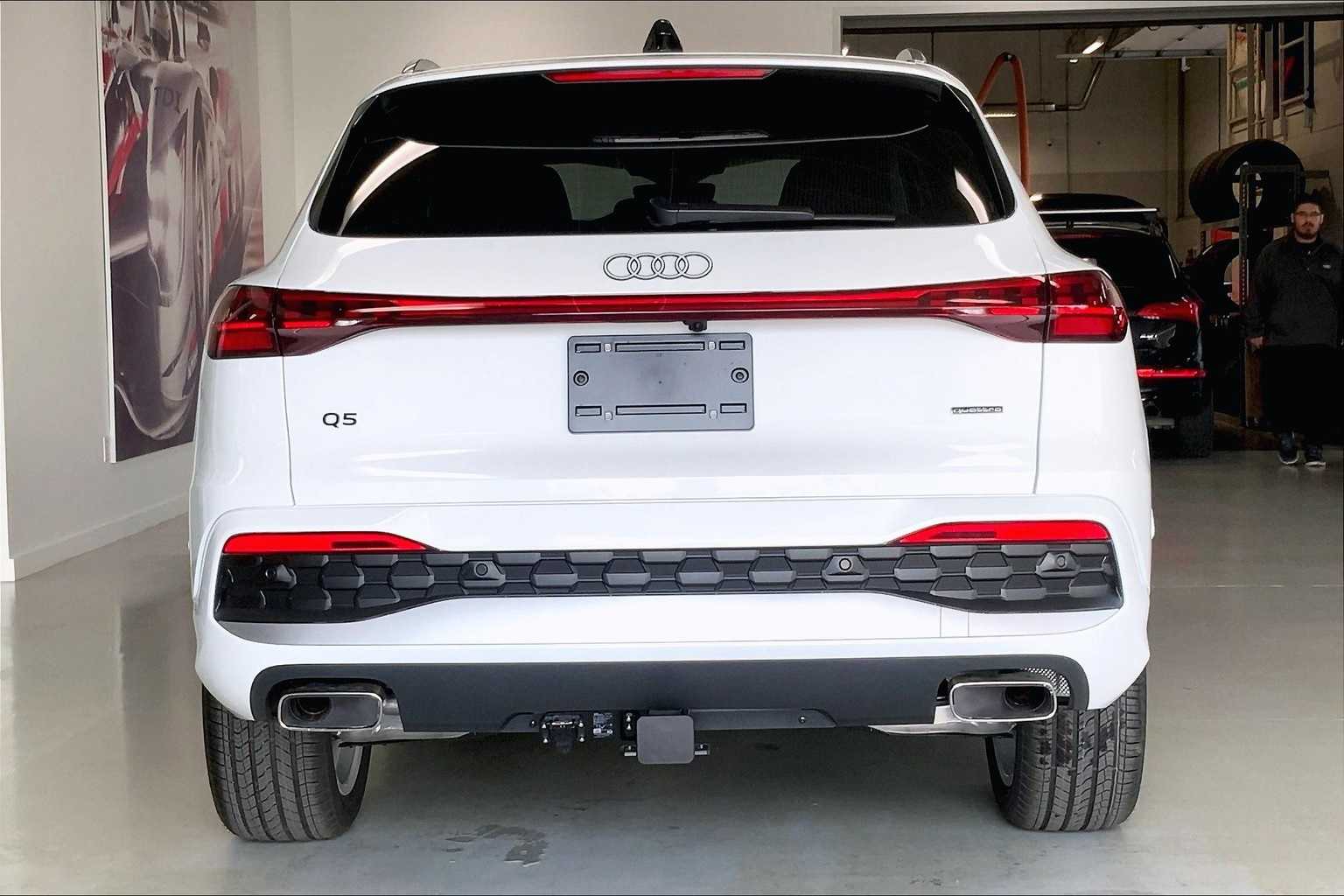Thumbnail: 2025 Audi Q5 - 5